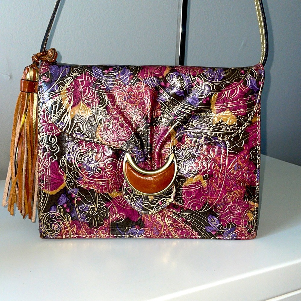 Beautiful Patricia Nash Gold embossed accordion crossbody bag